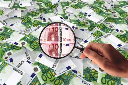Geld sparen Lupe